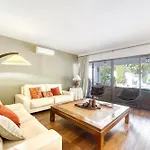1102 Villa with pool ,lounge, BBQ ,direkt in Marbella
