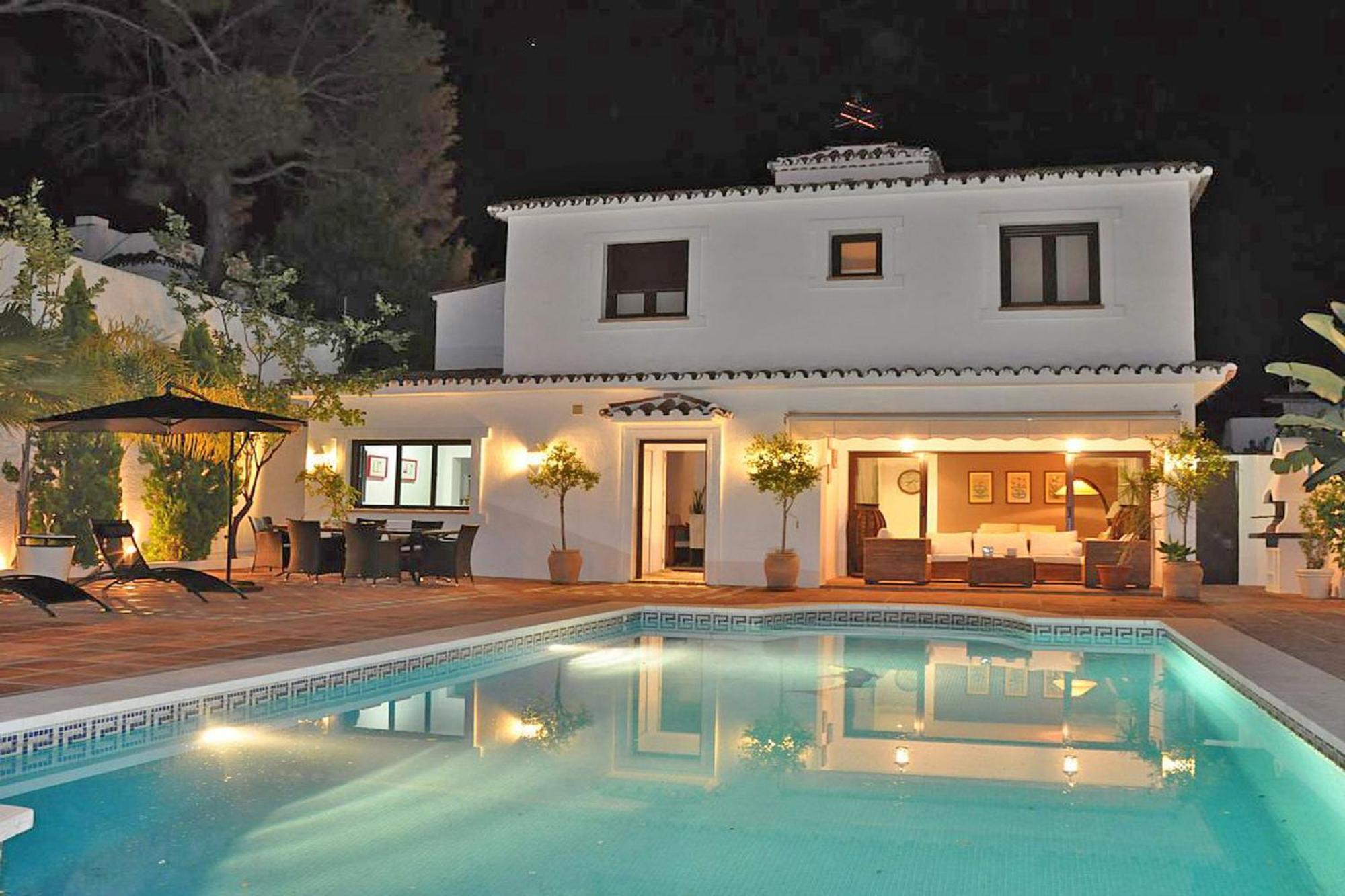 1102 With Pool ,lounge, Bbq ,direkt In Villa *