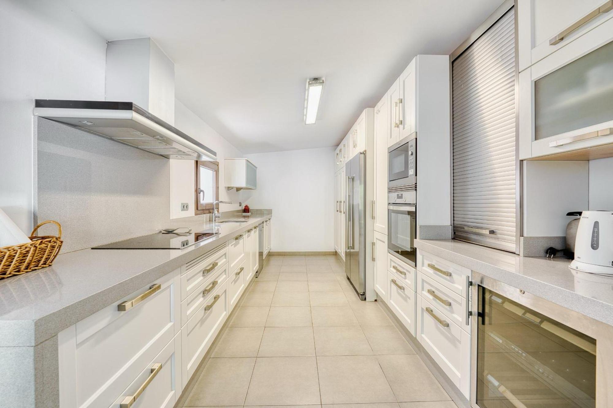 Villa 1102 With Pool ,lounge, Bbq ,direkt In